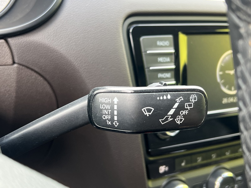 Image Skoda OCTAVIA BERLINE L&K 1.8 TSi 180 DSG7 Xénon Radar ACC Sièges cuir élec chauffant Clim auto Gtie 1 an