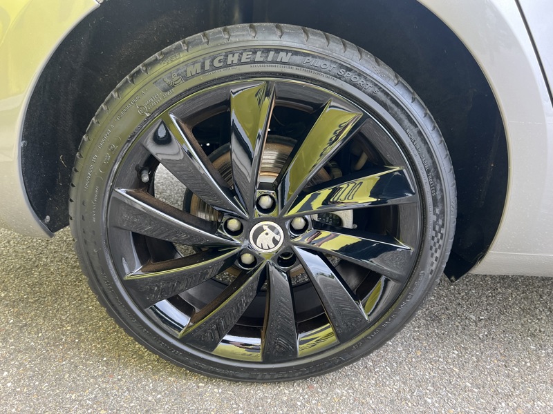 Image Skoda OCTAVIA BERLINE L&K 1.8 TSi 180 DSG7 Xénon Radar ACC Sièges cuir élec chauffant Clim auto Gtie 1 an