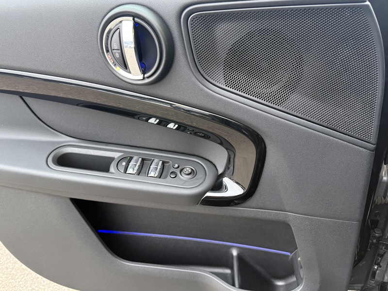 Image MINI COUNTRYMAN 1.5 220 Cooper SE Edition Premium Plus ALL4 BVA6 Full leds GPS HUD Carplay Caméra Sièges cuir élec c