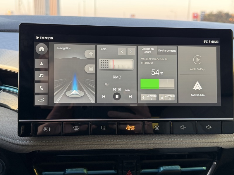 Image MG 5 177 Luxury Full leds GPS Caméra 360 Carplay Sièges cuir élec chauffants ACC Clim auto Gtie 1 an 