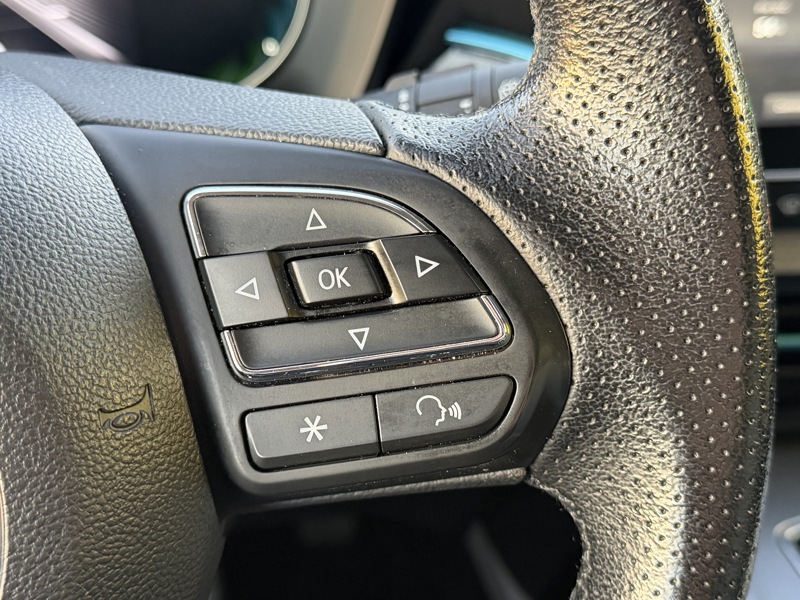 Image MG 5 177 Luxury Full leds GPS Caméra 360 Carplay Sièges cuir élec chauffants ACC Clim auto Gtie 1 an 