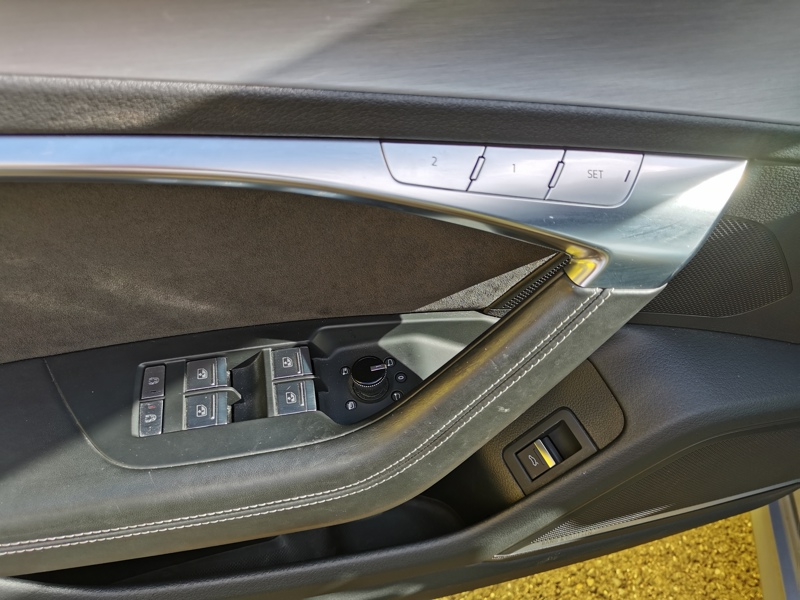 Image Audi 㝁匠潰瑲慢正⠠䬴⥁ㄨ⸱〲㜱㸭) 3.0 286 50 TDI Sline quattro Matrix leds GPS Carplay Caméra Sièges cuir élec chauffants ACC Clim aut