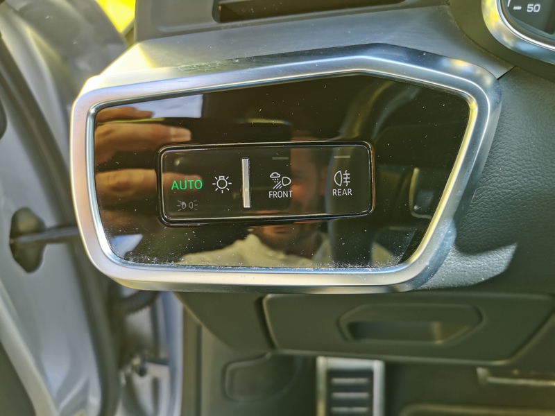 Image Audi 㝁匠潰瑲慢正⠠䬴⥁ㄨ⸱〲㜱㸭) 3.0 286 50 TDI Sline quattro Matrix leds GPS Carplay Caméra Sièges cuir élec chauffants ACC Clim aut