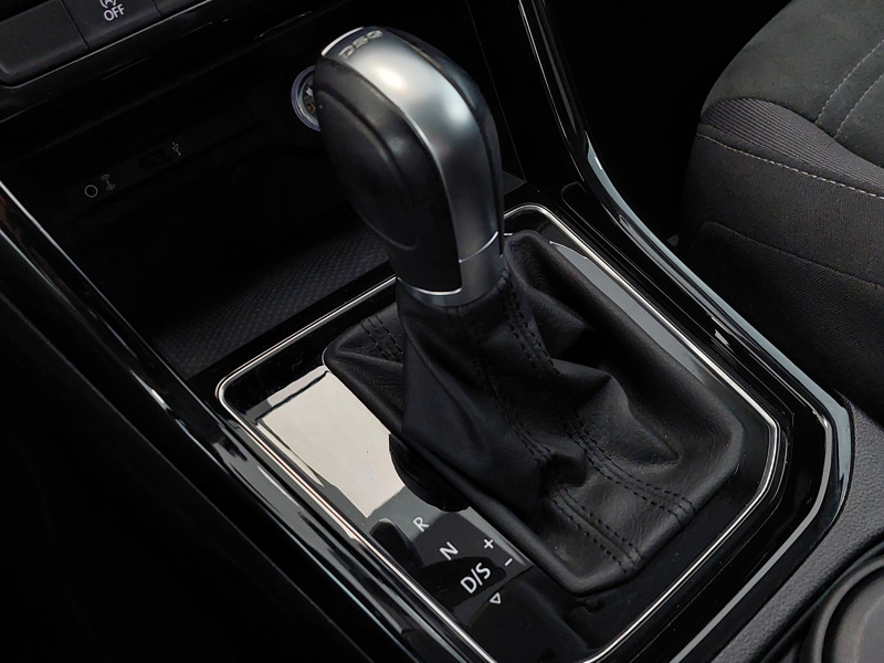 Image Volkswagen TOURAN 1.8 TSI 180 DSG7 Carat GPS Radar 7 places ACC Clim auto Ethanol Gtie 1 an