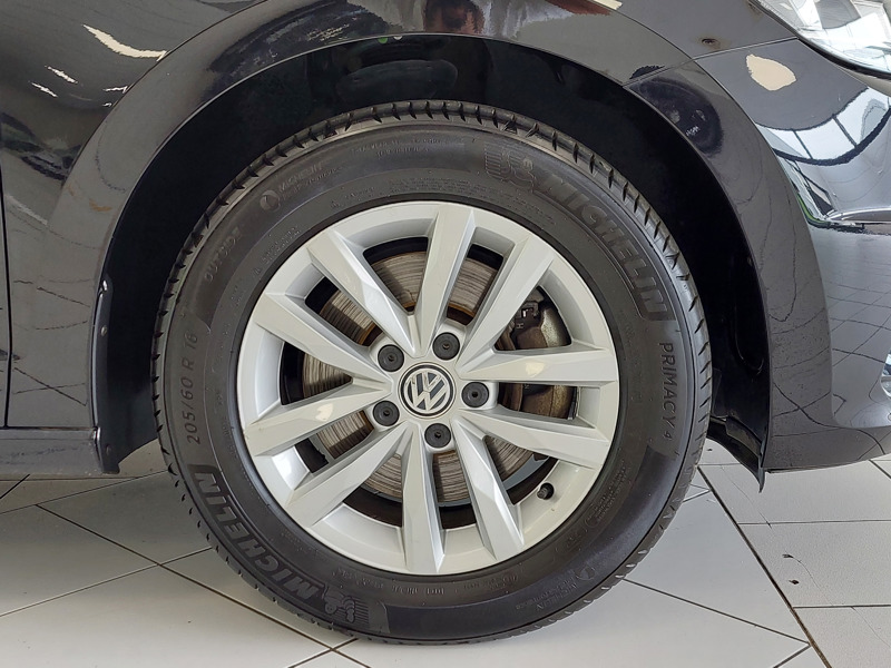 Image Volkswagen TOURAN 1.8 TSI 180 DSG7 Carat GPS Radar 7 places ACC Clim auto Ethanol Gtie 1 an