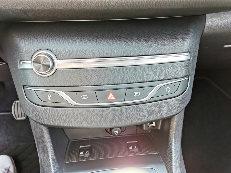 Image PEUGEOT 308 SW 308 SW 1.2 PURETECH 130 1.2 130 Allure GPS Caméra Carplay Régul Clim auto Gtie 1 an