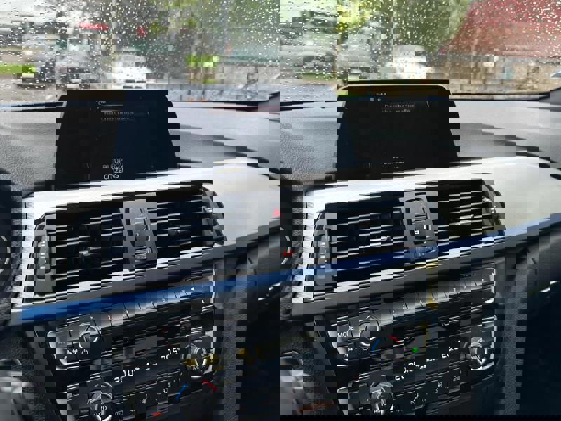 Image BMW 楲⁥‴潃灵⃩䘨㈳⠩〲㌱㸭) 435d 3.0 313 M Sport xDrive  GPS Bluetooth Sièges électriques à mémoires 1ère Main Origine France Ré