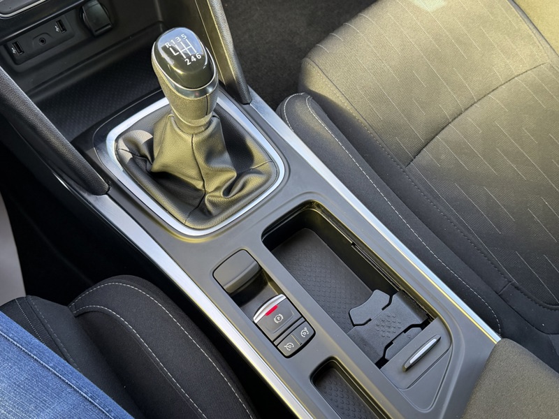 Image Renault MEGANE IV BERLINE 5 PTES. 1.3 TCe 115 Limited GPS Radar Régul Clim auto Gtie 1 an