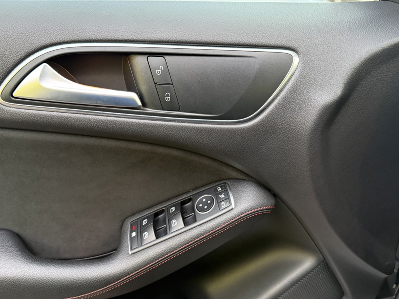 Image Mercedes-Benz CLASSE B 200 d 2.0 136 Fascination Full leds TO GPS Bluetooth Caméra Régul Clim auto  Gtie 1 an 