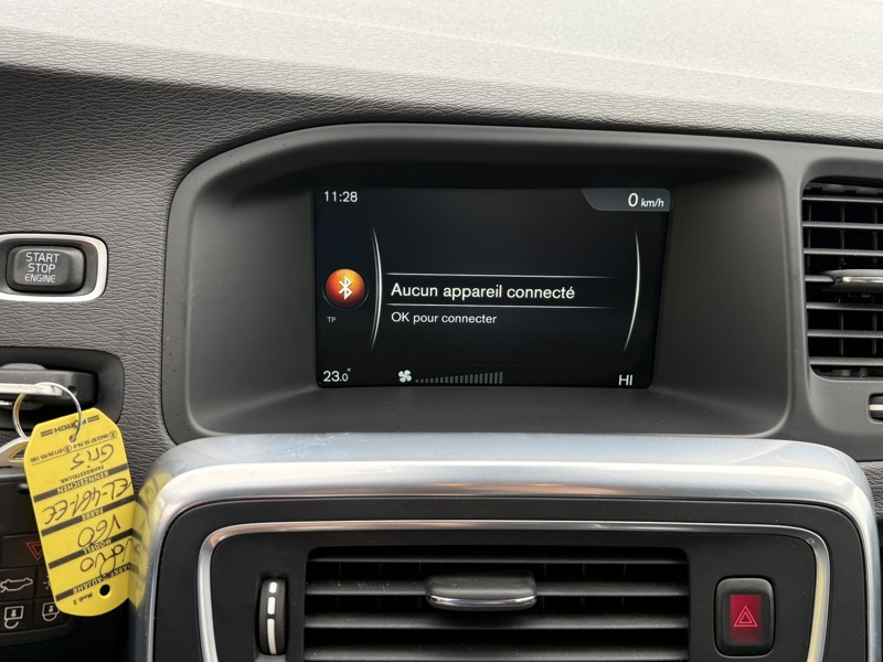 Image Volvo V60 BREAK D2 1.6 115 Momentum GPS GPS Bluetooth Radar Régul Clim auto  Gtie 1 an 