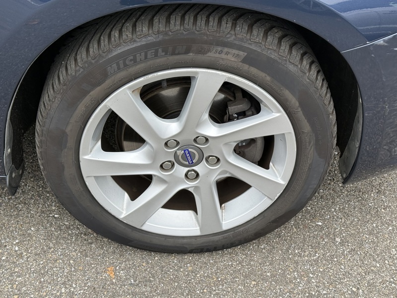 Image Volvo V60 BREAK D2 1.6 115 Momentum GPS GPS Bluetooth Radar Régul Clim auto  Gtie 1 an 