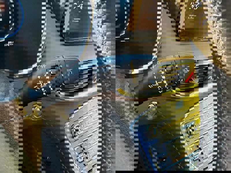 Image Hyundai SANTA FE 1.6 265 Executive Plug-In Hybrid 4WD BVA6 Full leds TO 7 places TVA GPS Caméra Carplay Sièges cuir é