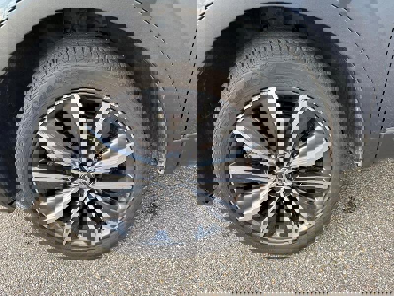 Image Renault KADJAR 1.2 TCe 130 Intens Full leds GPS Radar Bluetooth Sièges cuir Régul Clim auto Gtie 1 an 