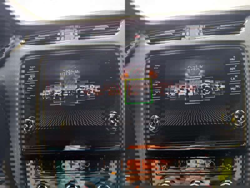 Image Skoda OCTAVIA BERLINE 2.0 TDI 184 RS GPS Radar Bluetooth Régul Clim auto Gtie 1 an 