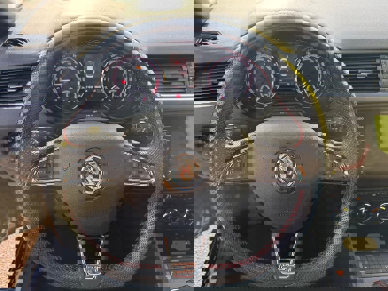 Image Skoda OCTAVIA BERLINE 2.0 TDI 184 RS GPS Radar Bluetooth Régul Clim auto Gtie 1 an 