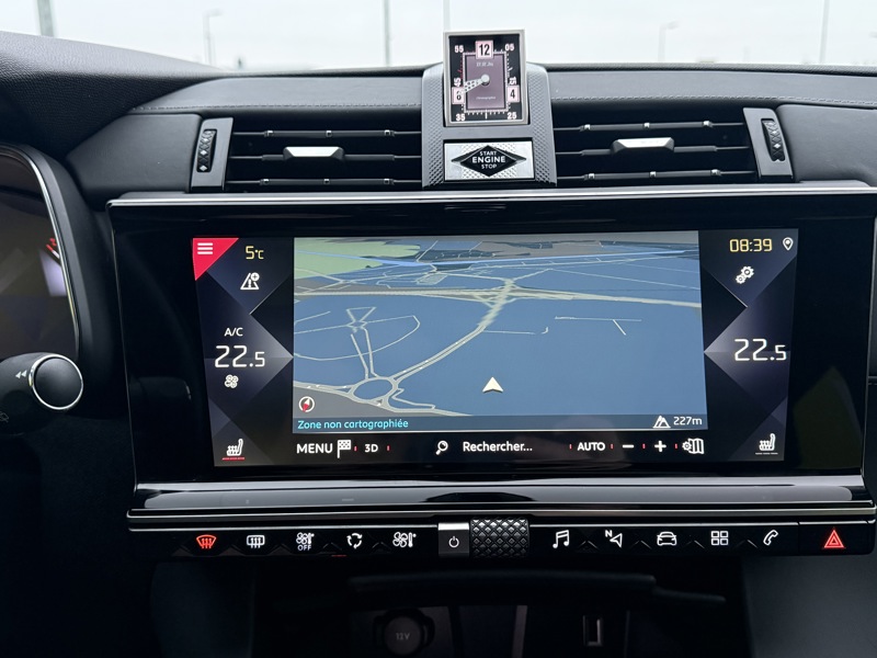 Image DS DS 7 CROSSBACK 1.6 180 So Chic BVA8 Matrix leds TO GPS Caméra Carplay Sièges cuir élec chauff à mémoires Régul Clim