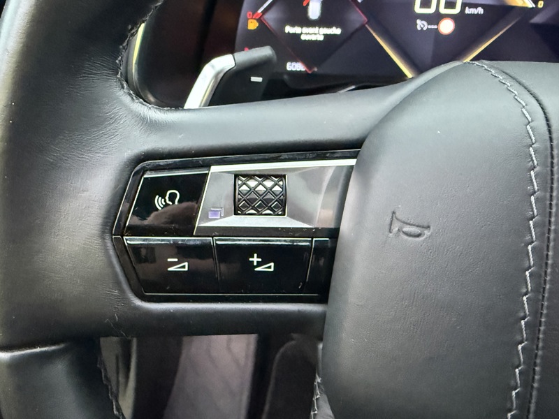 Image DS DS 7 CROSSBACK 1.6 180 So Chic BVA8 Matrix leds TO GPS Caméra Carplay Sièges cuir élec chauff à mémoires Régul Clim