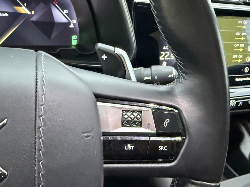 Image DS DS 7 CROSSBACK 1.6 180 So Chic BVA8 Matrix leds TO GPS Caméra Carplay Sièges cuir élec chauff à mémoires Régul Clim