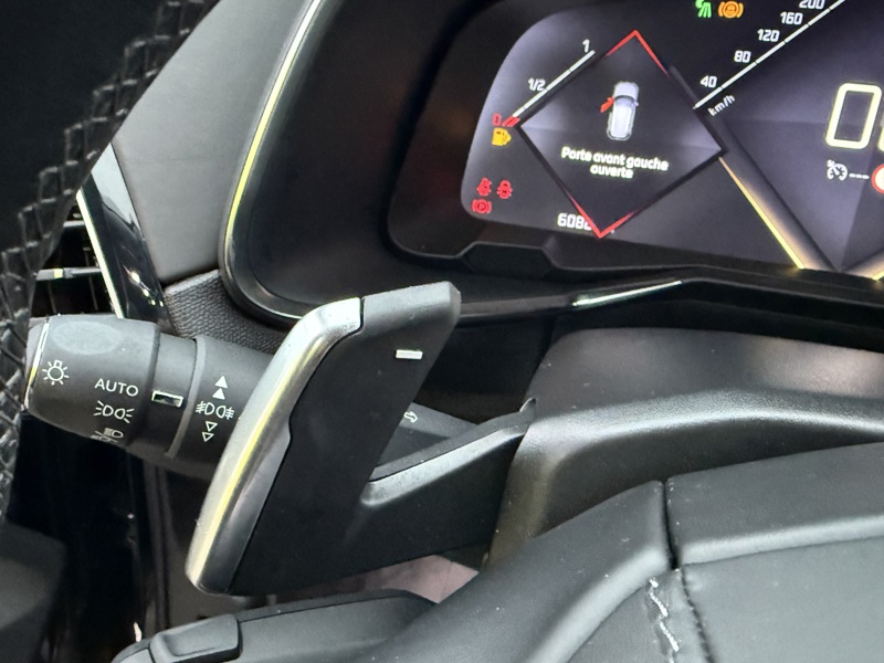 Image DS DS 7 CROSSBACK 1.6 180 So Chic BVA8 Matrix leds TO GPS Caméra Carplay Sièges cuir élec chauff à mémoires Régul Clim