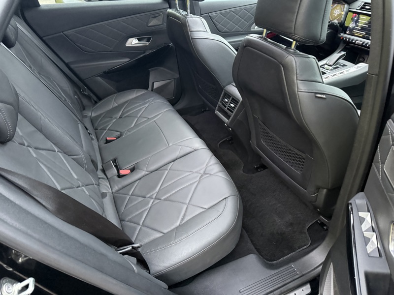 Image DS DS 7 CROSSBACK 1.6 180 So Chic BVA8 Matrix leds TO GPS Caméra Carplay Sièges cuir élec chauff à mémoires Régul Clim