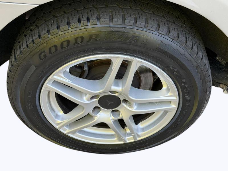 Image Mercedes-Benz VITO 114 2.2D 136 BlueTEC Tourer PRO Long 9 places GPS Attelage Bluetooth Régul Clim  Gtie 1 an 