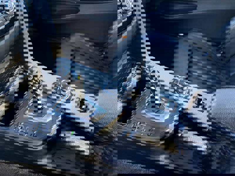 Image BMW ‴慃牢潩敬⁴䘨㌳⠩〲㌱㸭) 420 d 2.0 190 M Sport Full leds GPS Radar Sièges cuir élec chauffants à mémoires Régul Clim auto Gti