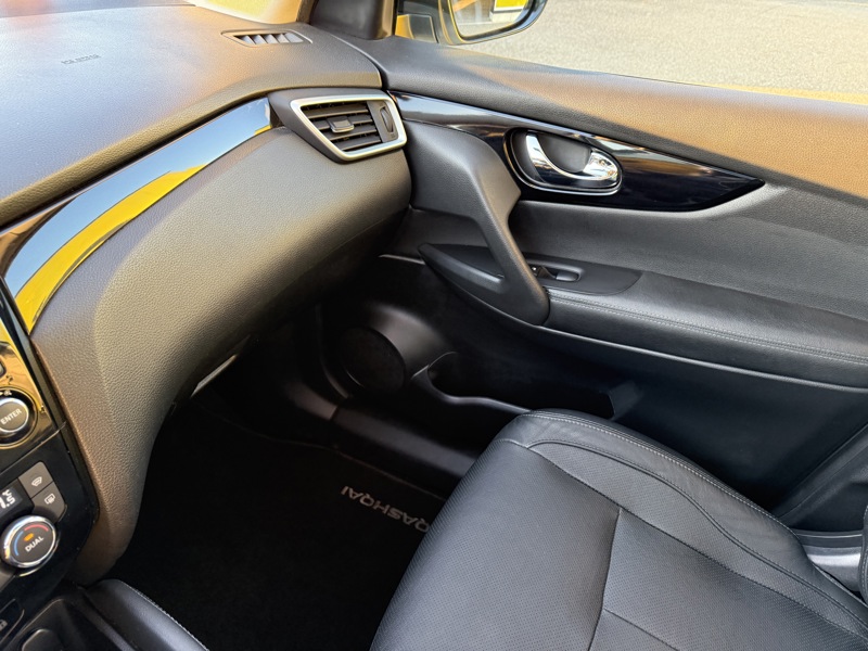 Image Nissan QASHQAI 1.2 116 Tekna GPS Caméra TO Sièges cuir élec chauffants Régul Clim auto Gtie 1 an 