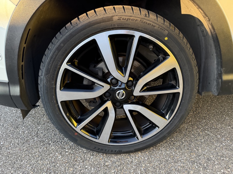 Image Nissan QASHQAI 1.2 116 Tekna GPS Caméra TO Sièges cuir élec chauffants Régul Clim auto Gtie 1 an 