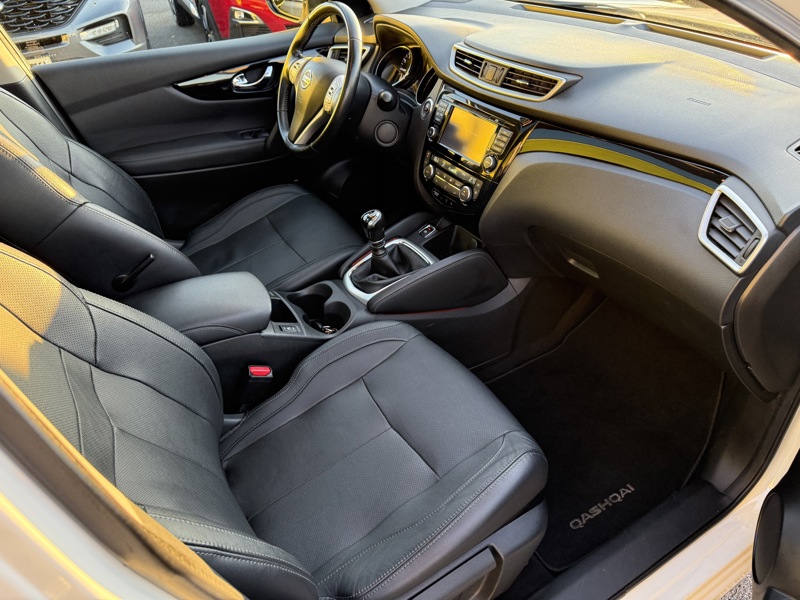 Image Nissan QASHQAI 1.2 116 Tekna GPS Caméra TO Sièges cuir élec chauffants Régul Clim auto Gtie 1 an 