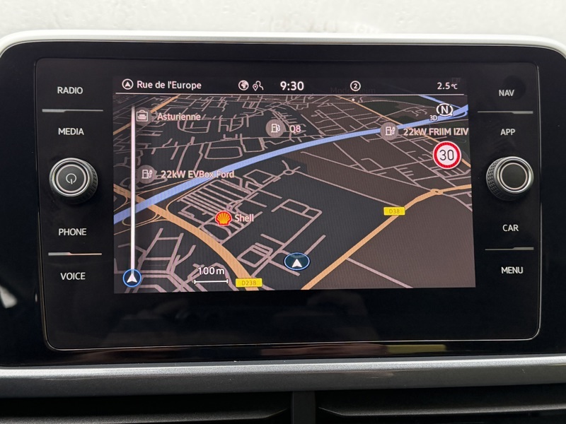 Image Volkswagen T-ROC 1.5 TSI 150 Style DSG7 Full leds GPS Carplay Caméra ACC 1ère main Clim auto  Gtie 1 an 