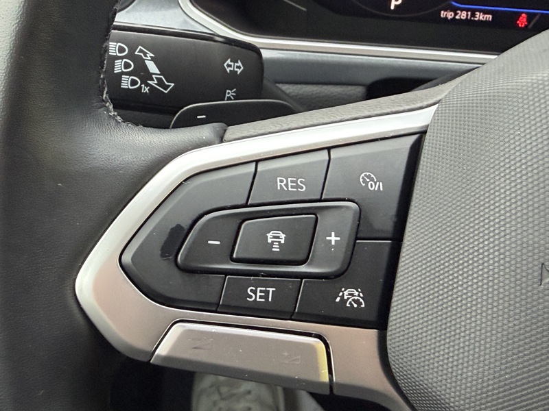 Image Volkswagen T-ROC 1.5 TSI 150 Style DSG7 Full leds GPS Carplay Caméra ACC 1ère main Clim auto  Gtie 1 an 