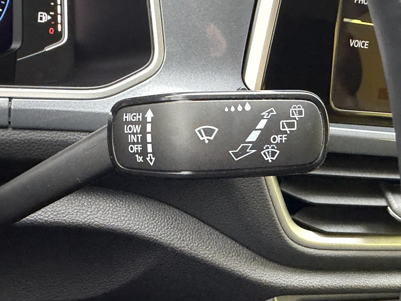 Image Volkswagen T-ROC 1.5 TSI 150 Style DSG7 Full leds GPS Carplay Caméra ACC 1ère main Clim auto  Gtie 1 an 