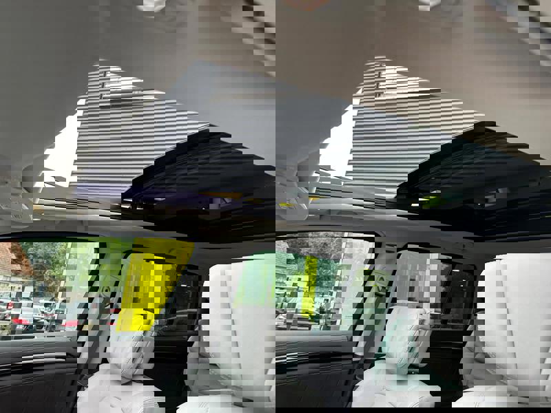 Image Renault ESPACE V 1.6 dCi 160 Initiale Paris  Full leds 7 places GPS Caméra HUD Sièges cuir élec chauffants Régul Clim