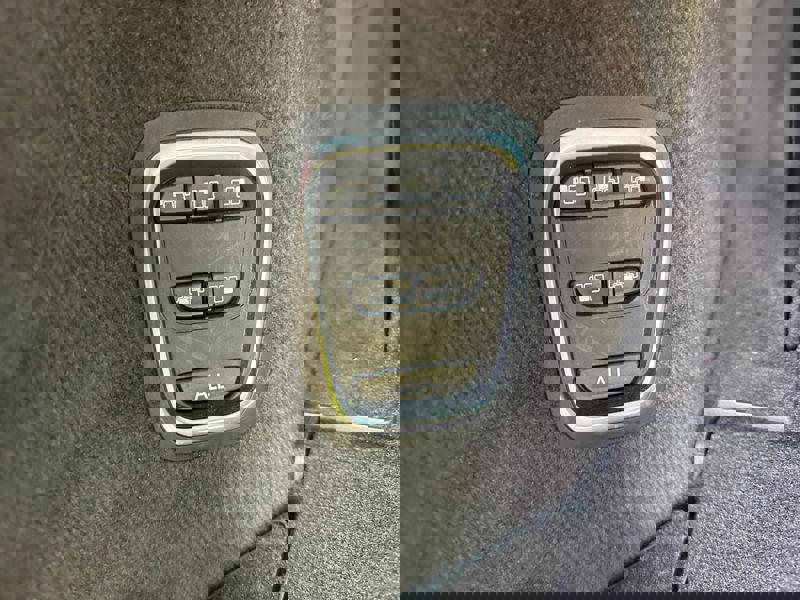 Image Renault ESPACE V 1.6 dCi 160 Initiale Paris  Full leds 7 places GPS Caméra HUD Sièges cuir élec chauffants Régul Clim