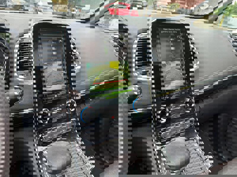 Image Renault ESPACE V 1.6 dCi 160 Initiale Paris  Full leds 7 places GPS Caméra HUD Sièges cuir élec chauffants Régul Clim