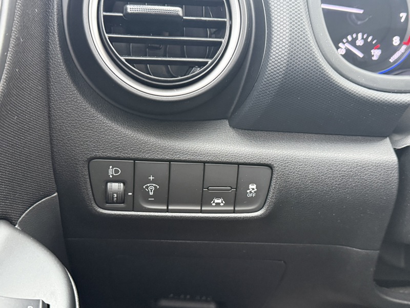 Image Hyundai KONA 1.0 T-GDI 120 Intuitive 2WD GPS Carplay Caméra Régul Clim auto  Gtie 1 an 