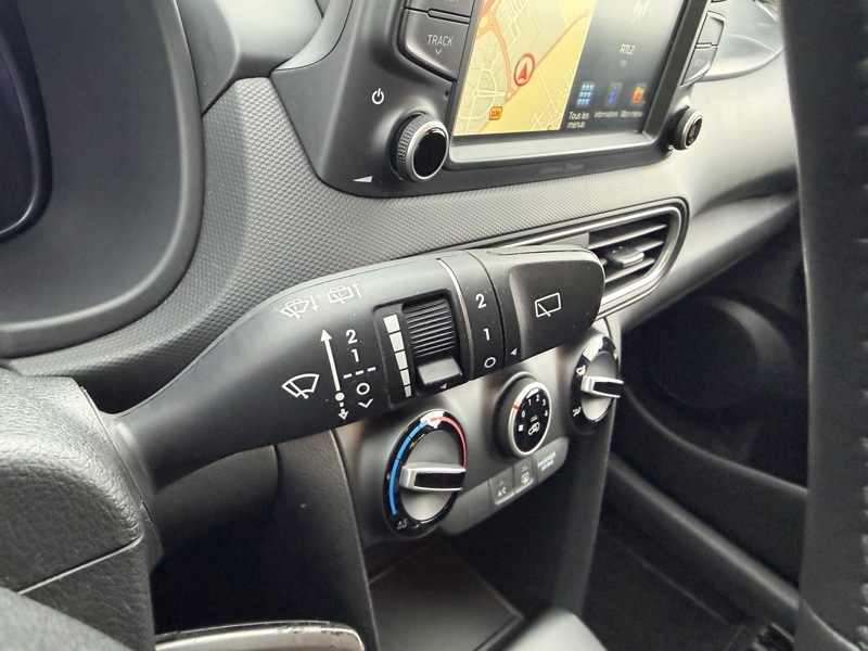Image Hyundai KONA 1.0 T-GDI 120 Intuitive 2WD GPS Carplay Caméra Régul Clim auto  Gtie 1 an 