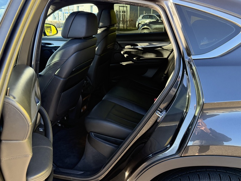 Image BMW X6 40d 3.0 313 Exclusive xDrive Xénon TO GPS Caméra HK HUD Sièges cuir élec chauff à mémoires Régul Cli