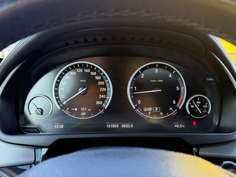 Image BMW X6 40d 3.0 313 Exclusive xDrive Xénon TO GPS Caméra HK HUD Sièges cuir élec chauff à mémoires Régul Cli