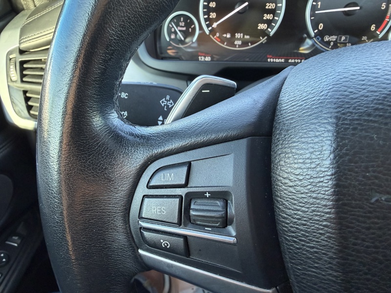 Image BMW X6 40d 3.0 313 Exclusive xDrive Xénon TO GPS Caméra HK HUD Sièges cuir élec chauff à mémoires Régul Cli