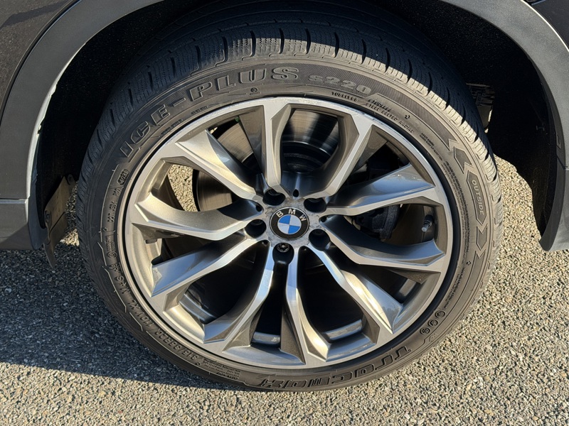 Image BMW X6 40d 3.0 313 Exclusive xDrive Xénon TO GPS Caméra HK HUD Sièges cuir élec chauff à mémoires Régul Cli