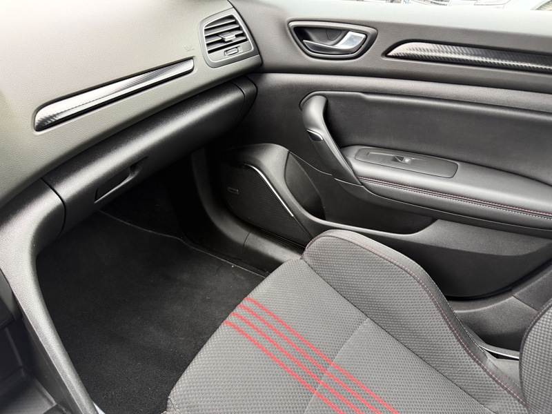 Image Renault MEGANE IV BERLINE 5 PTES. 1.3 TCe 160 R.S. Line Full leds GPS Carplay Bose Caméra HUD Sièges chauffants Régul Clim auto Gtie 1