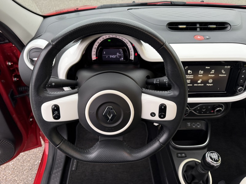 Image Renault TWINGO III 0.9 TCe 90 Intens Carplay Caméra Toit ouvrant Régul Clim auto Gtie 1 an 