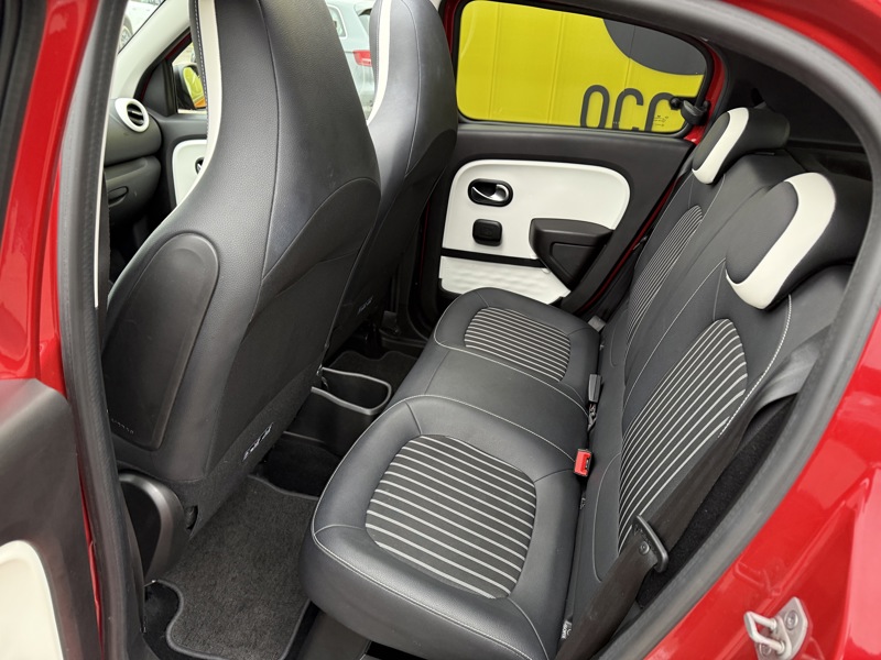 Image Renault TWINGO III 0.9 TCe 90 Intens Carplay Caméra Toit ouvrant Régul Clim auto Gtie 1 an 