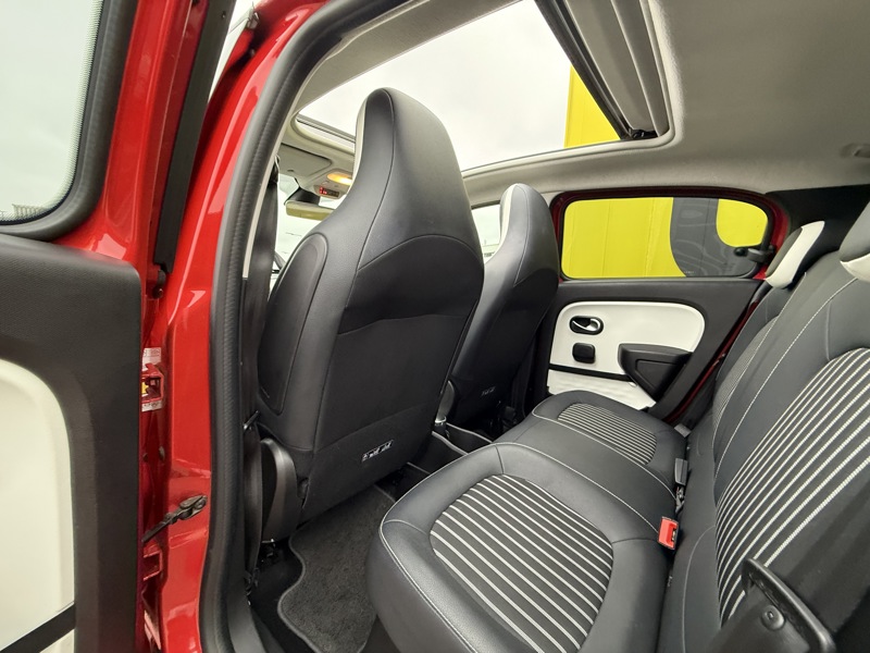 Image Renault TWINGO III 0.9 TCe 90 Intens Carplay Caméra Toit ouvrant Régul Clim auto Gtie 1 an 