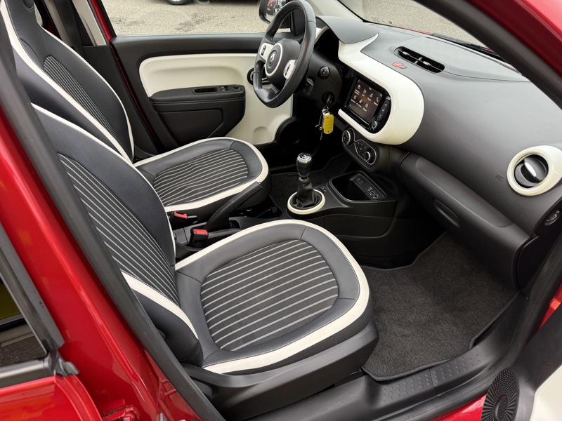 Image Renault TWINGO III 0.9 TCe 90 Intens Carplay Caméra Toit ouvrant Régul Clim auto Gtie 1 an 