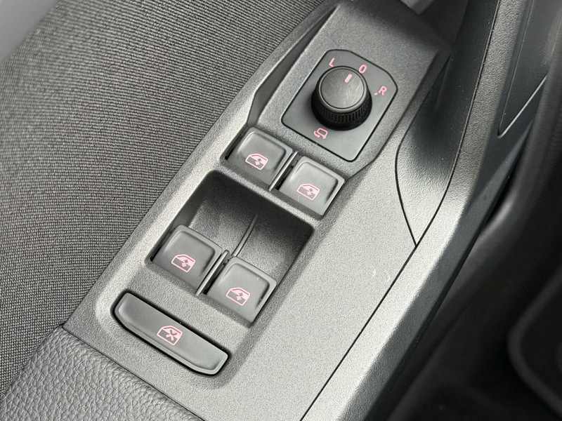 Image Seat IBIZA 1.0 TSI 110 Xcellence DSG7 Full leds GPS Caméra Carplay ACC Clim auto  Gtie 1 an 