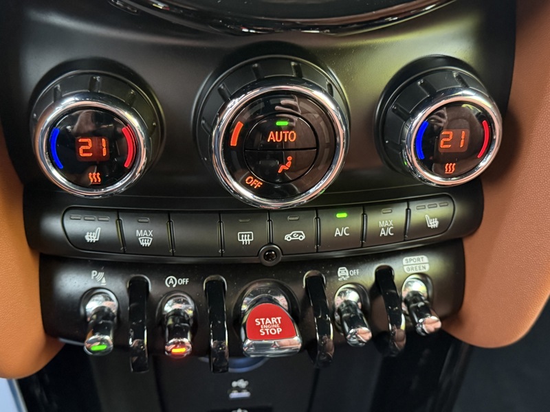 Image MINI CABRIO 2.0 178 Cooper S Finition John Cooper Works  Full leds HK GPS Caméra Carplay Sièges cuir chauffants 