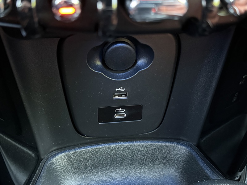 Image MINI CABRIO 2.0 178 Cooper S Finition John Cooper Works  Full leds HK GPS Caméra Carplay Sièges cuir chauffants 