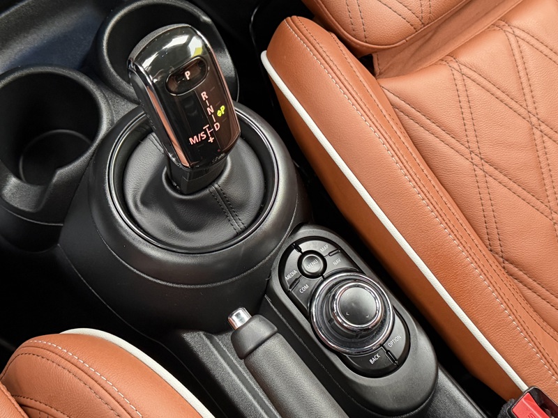 Image MINI CABRIO 2.0 178 Cooper S Finition John Cooper Works  Full leds HK GPS Caméra Carplay Sièges cuir chauffants 